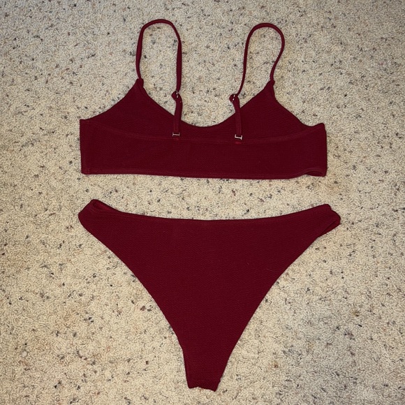 Dark red bikini - Picture 2 of 4